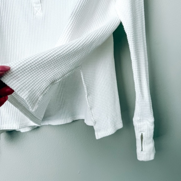 Aerie Offline White Waffle-knit Henley Shirt Size Small - Picture 5 of 7